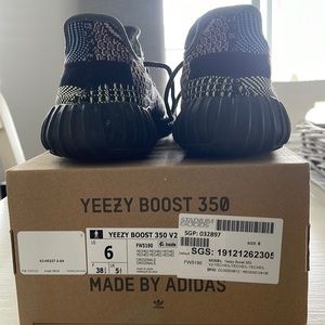Yeezy Boost 350